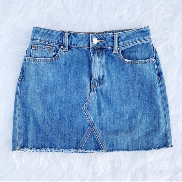 PacSun Dresses & Skirts - PACSUN Cutoff Fray Hem Denim Jean Mini Skirt 25